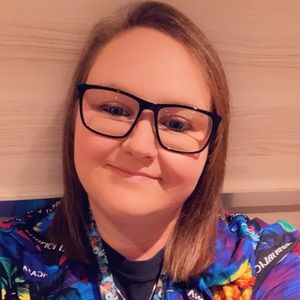 Meet your Posher, Manda